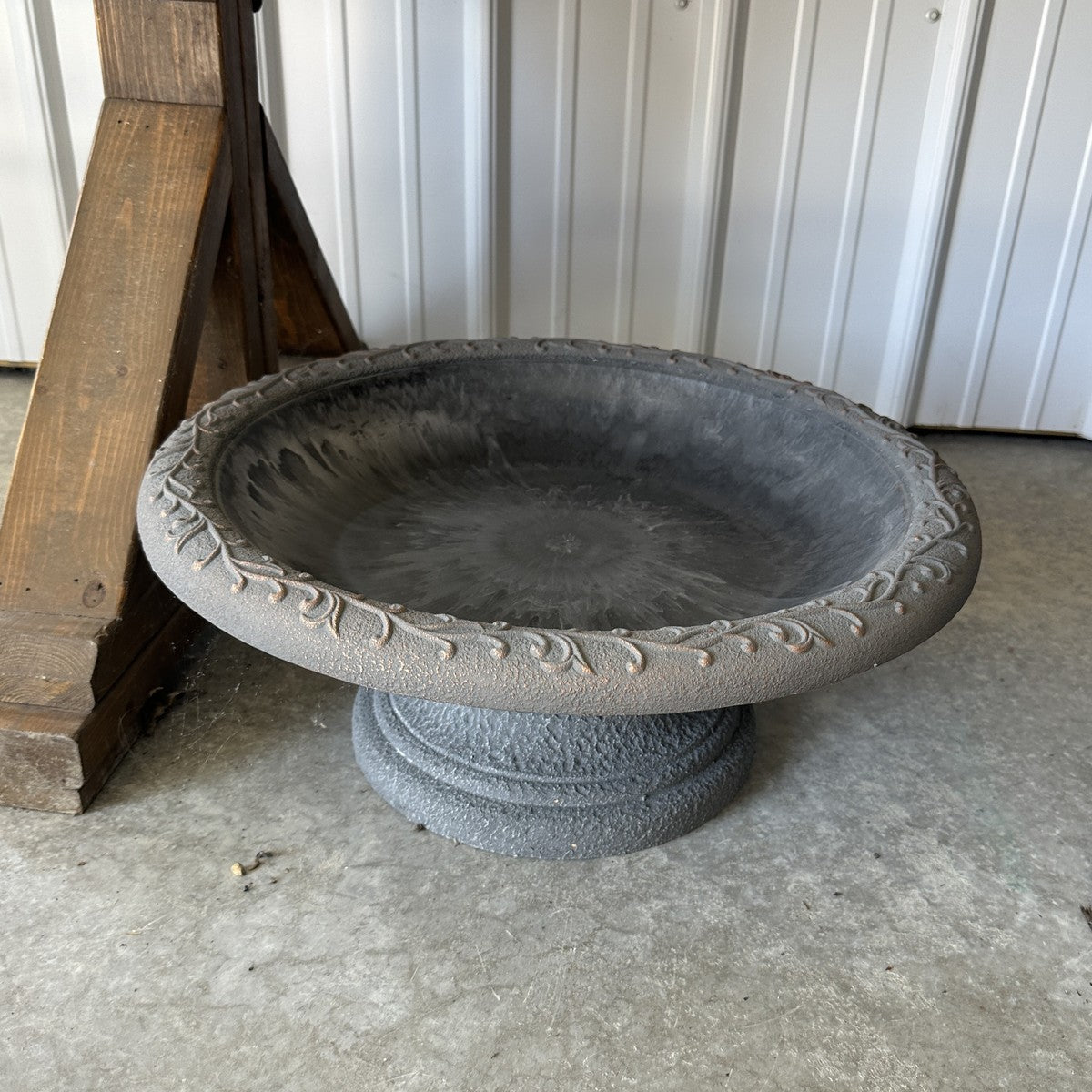 Birdbath Short Dove Gray (Short (7.5") Dove Gray Fiber Clay Birdbath) - Each